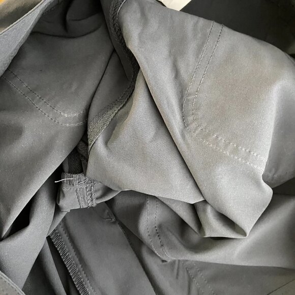 L.L. Bean Shorts Outdoor Gray UPF 50+ Polyester‎ Spandex Women's Size 14 - Picture 3 of 5